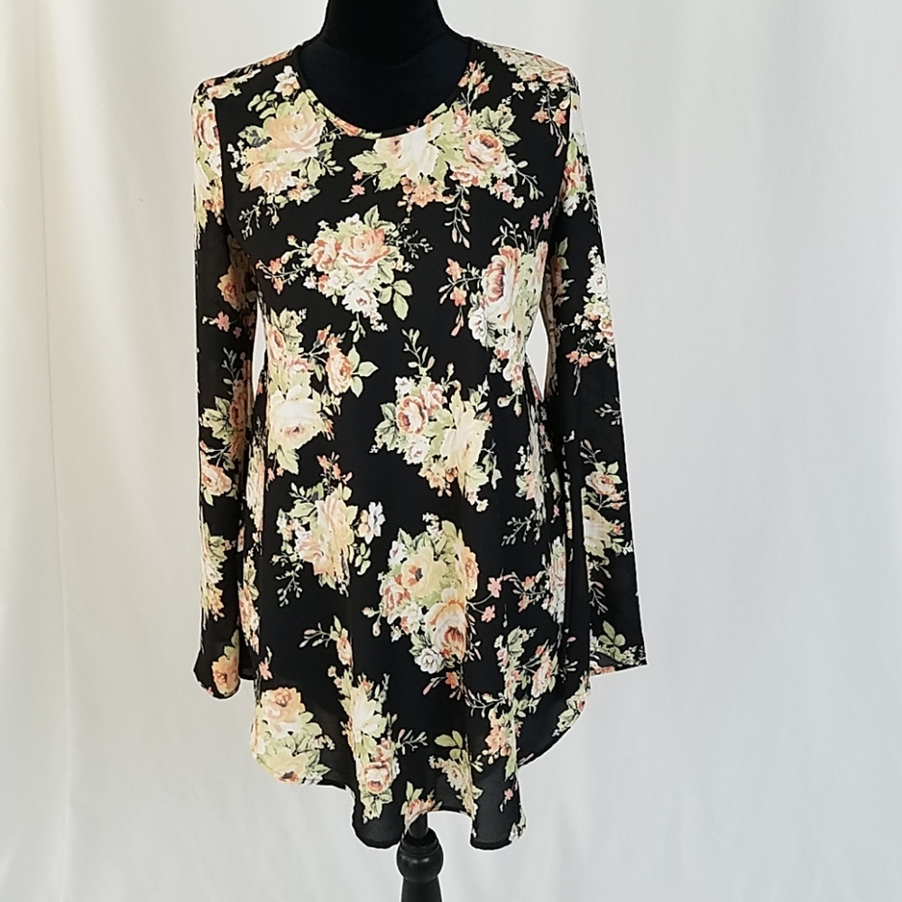 Free People women XS hi-low long sleeve dress open back floral roses cottagecore